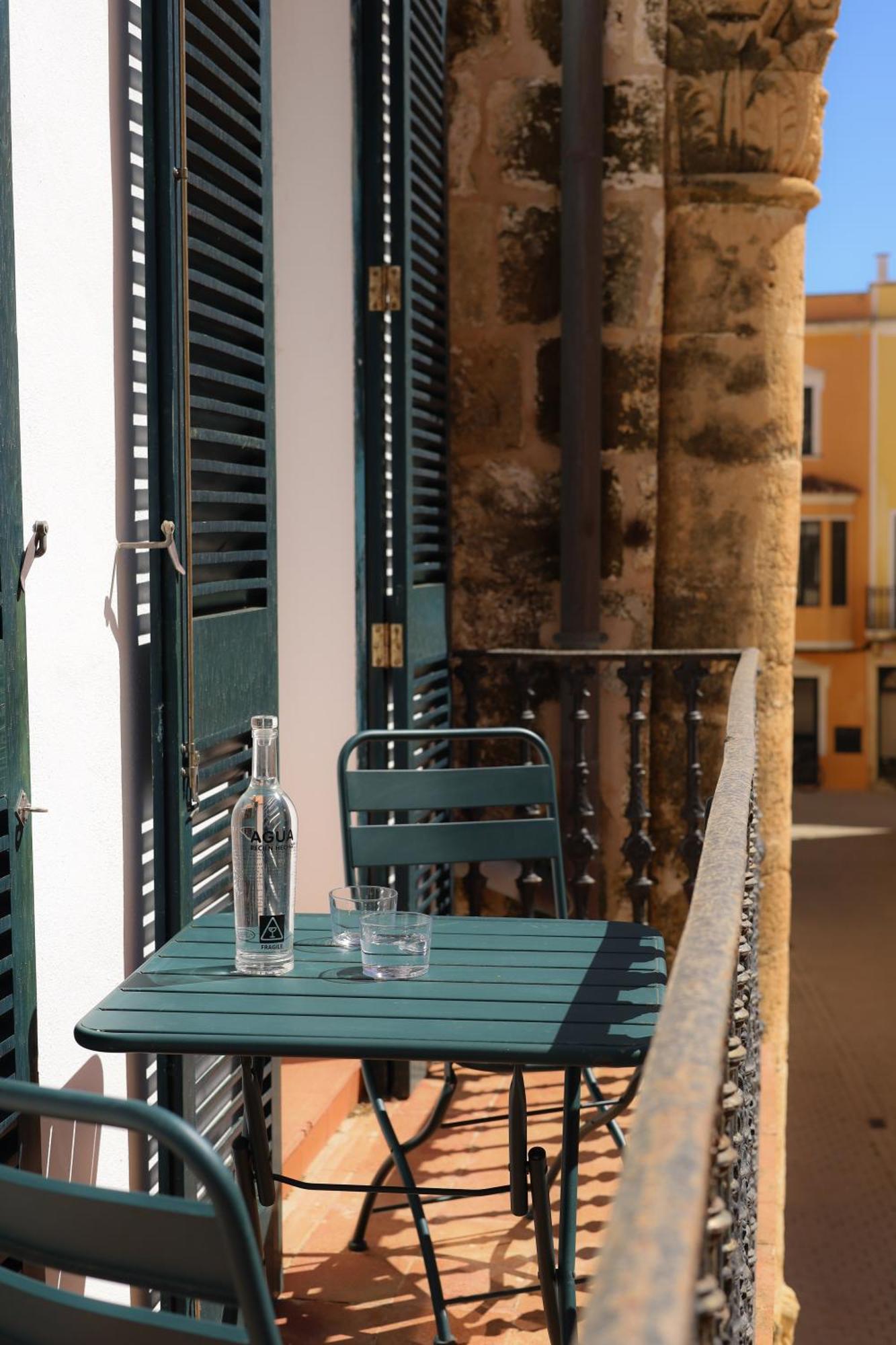 Fragile Hotel Ciutadella  Luaran gambar